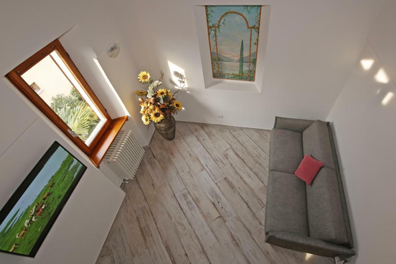 Appartamento Luxury Loft Беладжо Екстериор снимка